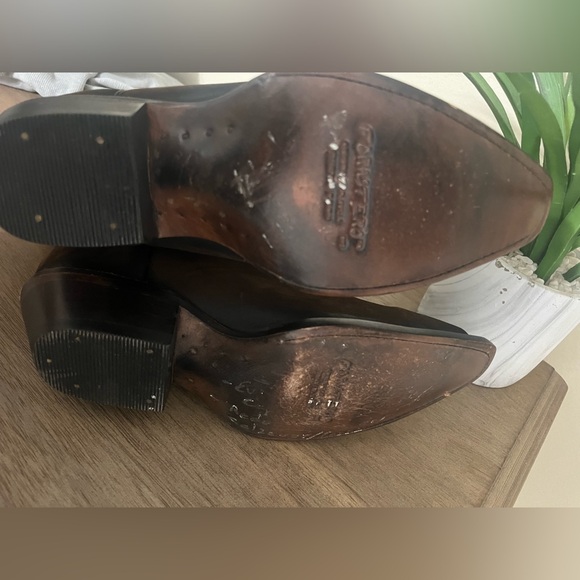 Dark Brown Cowboy 🤠 Boots 👢 with Gold Embroidery size 7 - Picture 8 of 13